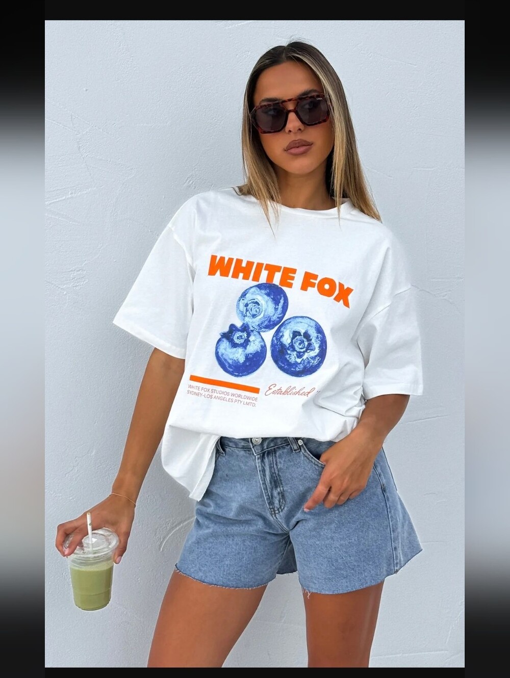 White Fox Boutique Oversized Blueberry Graphic T-Shirt | Size Small - Medium